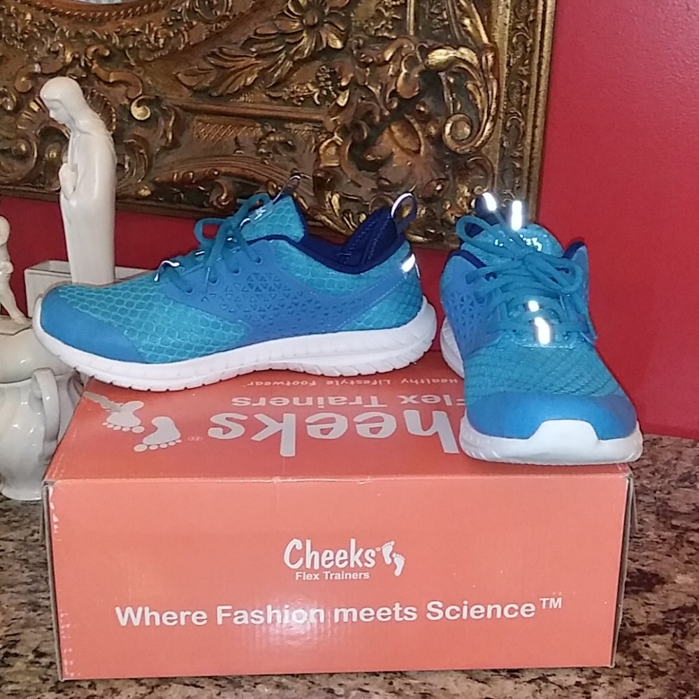 0903 Cheeks Flex Trainer Sneakers - Picture 3 of 8